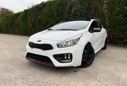 Kia Cee\'d GT 1.6 T-GDi GT** 204CH**GARANTIE 12 MOIS