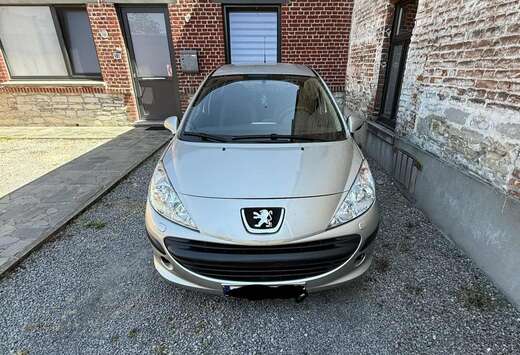 Peugeot 1.4i Trendy