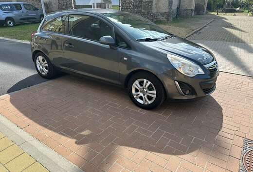 Opel Corsa 1.2 16V (ecoFLEX) Easytronic Edition