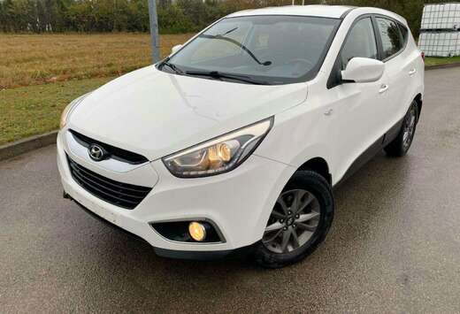 Hyundai 1.7 CRDi 2WD UEFA EURO 2012 Edition