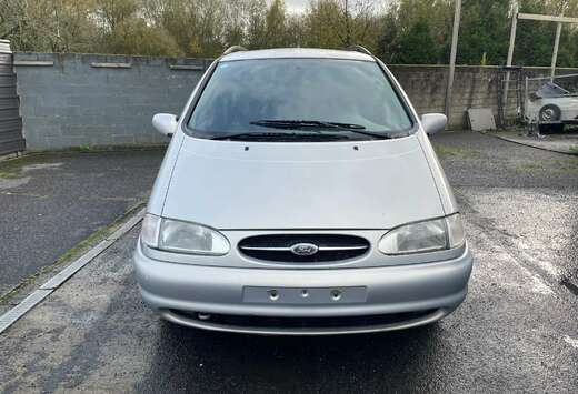 Ford 2.3i GLX + GAZ  25000 KM  LIRE ANNONCE