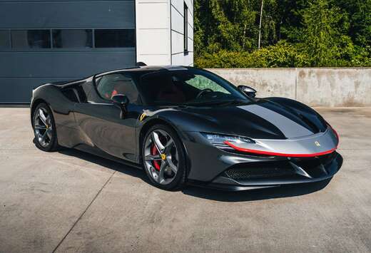 Ferrari Grigio Silverstone / Lift / Carbon / First ow ...