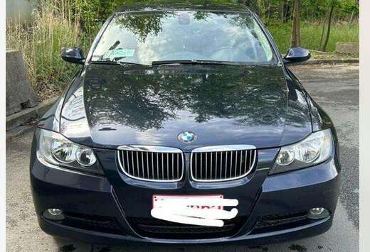 BMW 320i