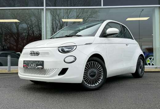 Fiat 42 Kwh / Icon / CARPLAY / NAVI / PANO/ CAMERA /