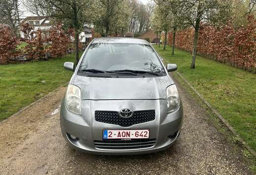 Toyota 1.3i VVT-i 16v Linea Sol