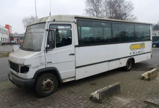 Mercedes-Benz 813 Bus Stock ID 036