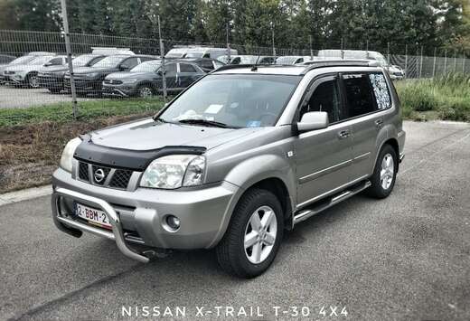 Nissan T-30 2.5l 4x4 b.auto essence phase 2 custom