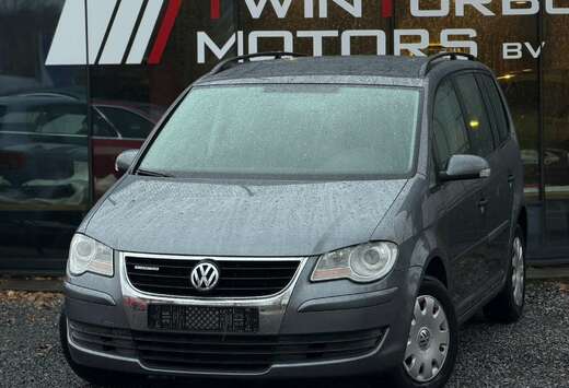 Volkswagen Touran 1.4 TSI DSG Conceptline