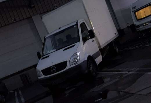 Mercedes-Benz 515 Permis B Lift