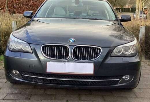 BMW 523iA