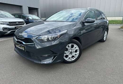 Kia 1.0 T benzine, CARPLAY-ANDROID / CAMERA