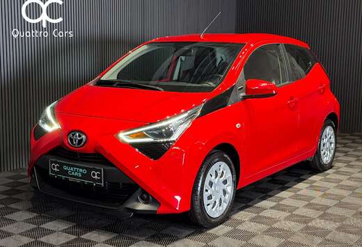 Toyota 1.0i - 1ere Main - Camera - Car play - Clim