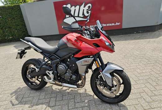 Triumph 660