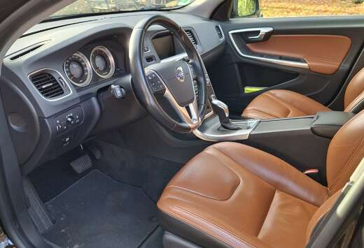 Volvo V60 D4 Geartronic Summum