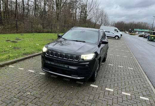 Jeep 1.3 T-GDI 4xe PLUG-IN HYBRID Automatik S