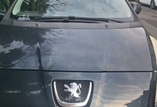 Peugeot 5008 1.6 HDi Family FAP