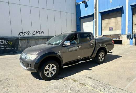 Mitsubishi 2.5 DI-D 4WD Intense