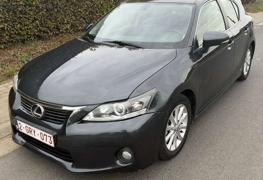 Lexus 1.8i Luxury E-CVT