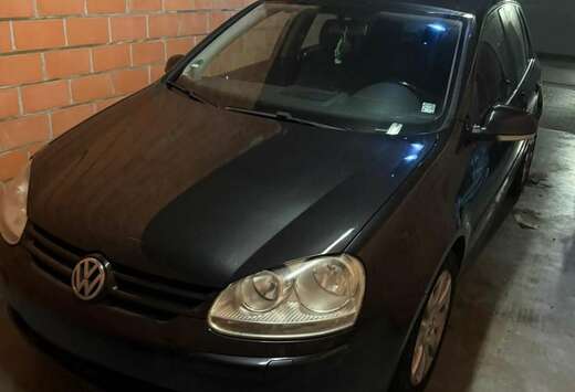 Volkswagen Golf 1.6i 16v FSI Comfortline Tiptronic