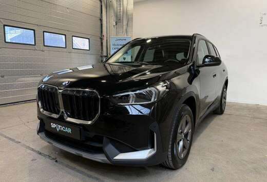 BMW X1 .