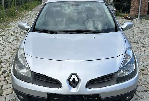 Renault 1.6i 16v Initiale