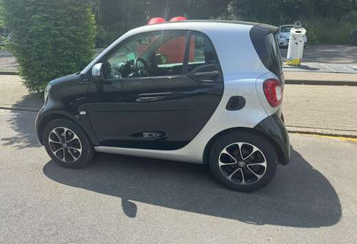 Smart Fortwo coupé 1.0i Pure DCT