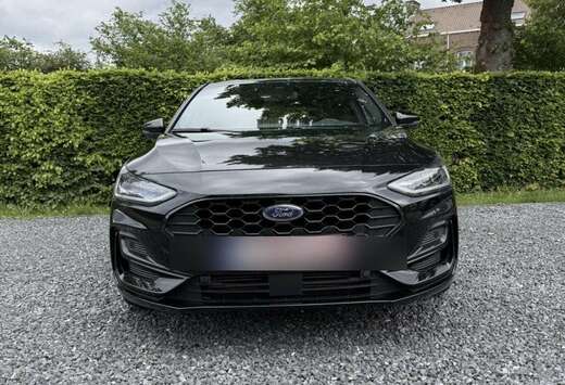 Ford Focus 1.0 EcoBoost MHEV ST-Line Design