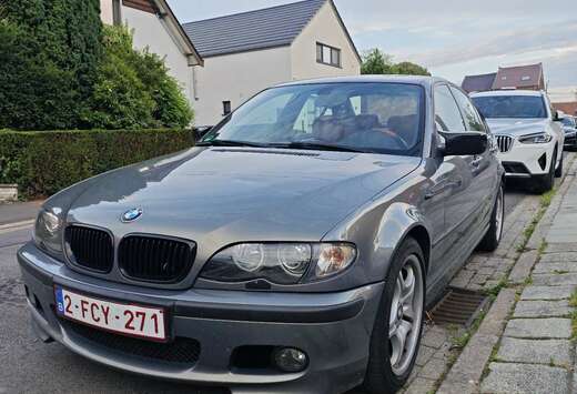 BMW 320i Pack Sport