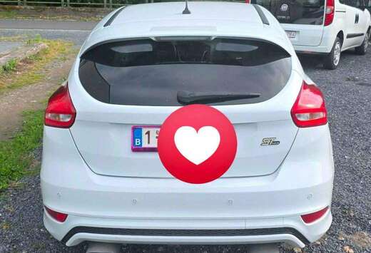 Ford Focus 1.0 EcoBoost ST Line