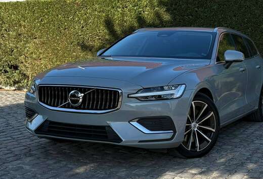 Volvo V60 2.0 T6 AWD PHEV Core Bright