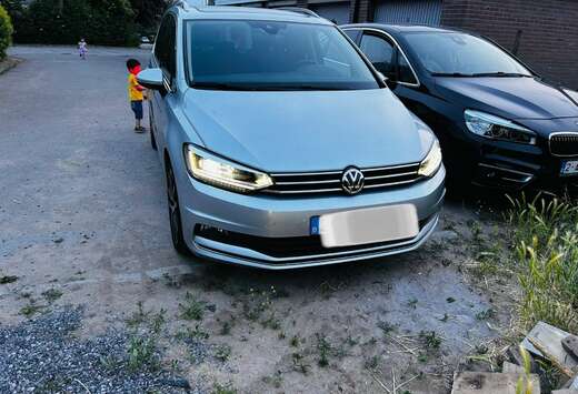Volkswagen 1.6 TDi SCR Sound 7 places