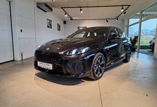 BMW 120i /M-SPORT/CAMERA/CARPLAY/GARANTIE