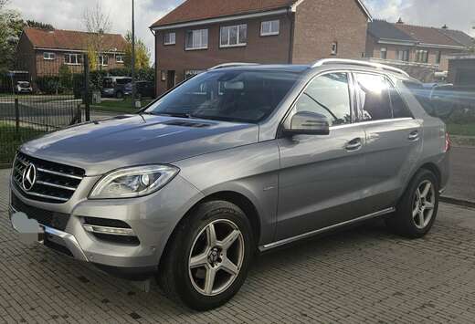 Mercedes-Benz BlueTEC 4MATIC 7G-TRONIC