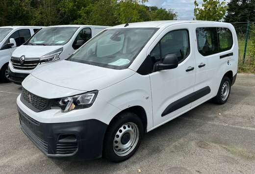 Peugeot 1.5-L2-DBL DEUREN 8678€+BTW/TVA
