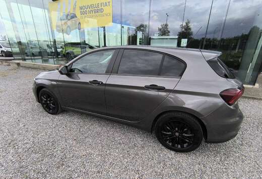 Fiat 5 Portes 1.4 95 ch Easy