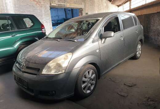 Toyota Corolla Verso 2.2 Turbo D4D 16v Linea Luna 7pl ...