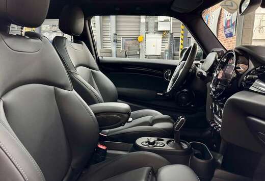 MINI Cooper 2.0 231cv Auto JOHN COOPER WORKS