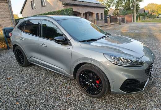 Ford Kuga 1.5 EcoBoost ST-LINE X Black Package