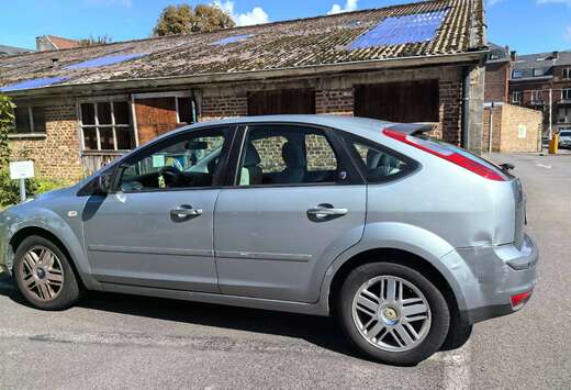 Ford 1.6 16V Aut. Trend