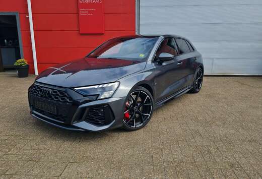 Audi RS3 Sportback 2.5 TFSI Quattro S tronic