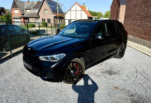 BMW 3.0 xDrive45e M  FULL  Massage  Kristal  360  Sky
