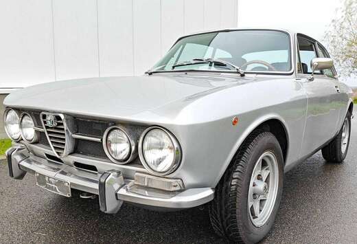 Alfa Romeo GT 2000 Veloce