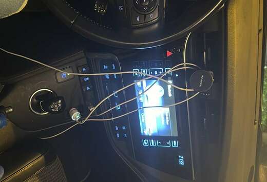 Toyota HEV 1.8i HSD Active E-CVT