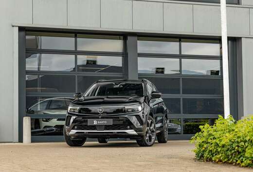 Opel Automaat 130pk  Ultimate  Alcantara  Zetelve...