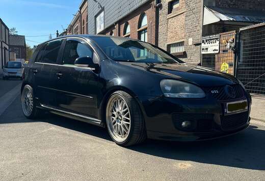 Volkswagen 2.0 230cv EDITION 30