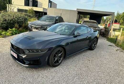 Ford Mustang 5.0 Ti-VCT V8 GT (EU6e)