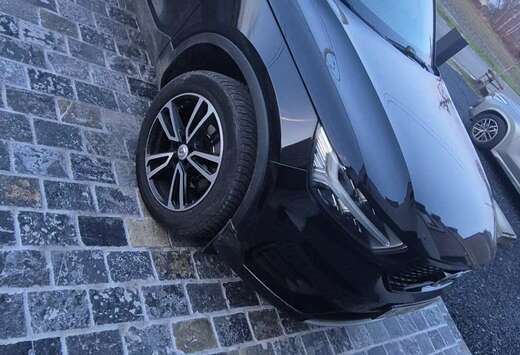 Volvo T3 Geartronic Momentum Core