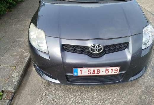 Toyota Auris 2.0 D-4D Luna