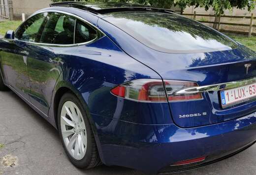 Tesla Model S 75