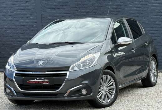 Peugeot 208 1.2i Style /CarPlay/Navi/Led/Garantie/